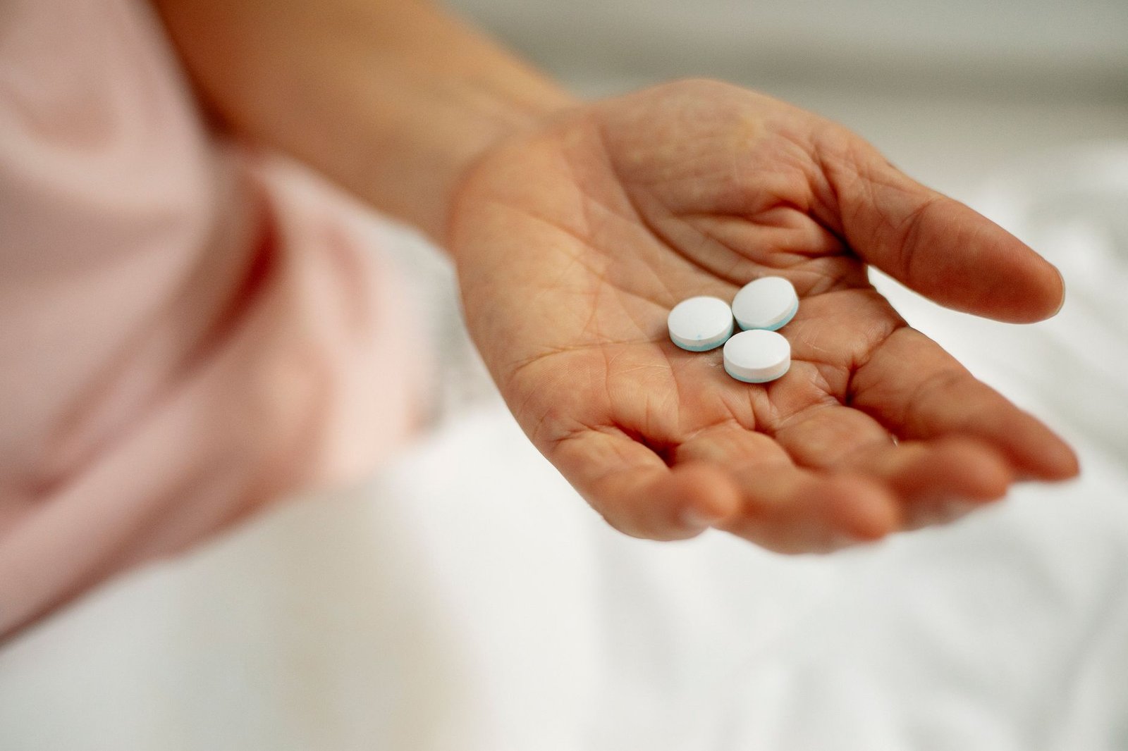 Pastillas sin estrógenos: beneficios y riesgos
